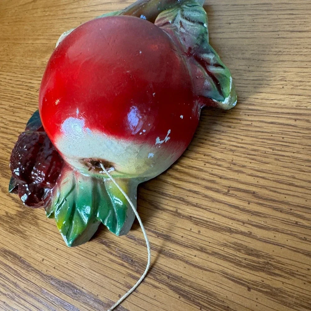 Vintage 1940s‎ Chalkware Apple Fruit Leaves Wall Decor Hanging String Dispenser